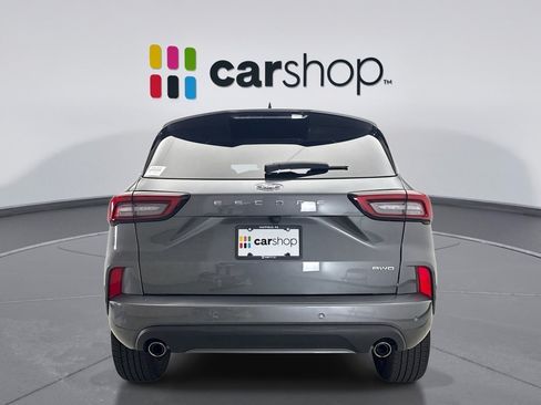 Used 2023 Ford Escape ST-Line Elite AWD/4WD image 4