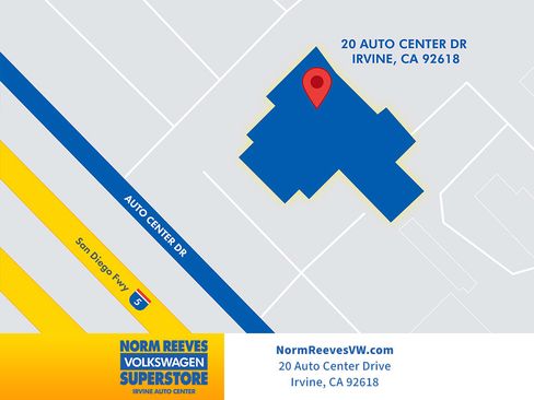 Used 2023 Volkswagen Tiguan SE w/ Panoramic Sunroof Package image 9