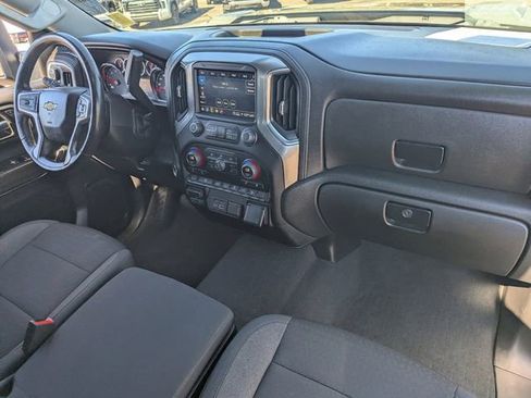 Used 2022 Chevrolet Silverado 2500 LT w/ Convenience Package image 12
