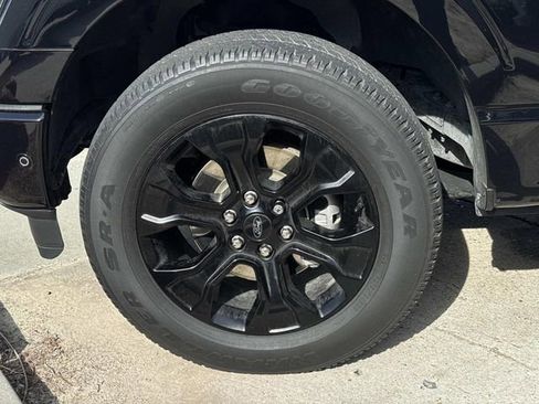 Used 2022 Ford F150 Lariat w/ Equipment Group 502A High image 3