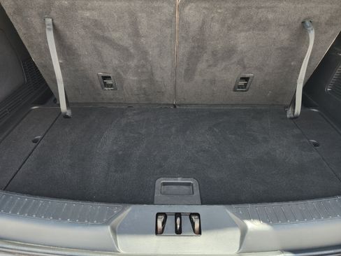 Used 2023 Ford Explorer Limited AWD/4WD image 36