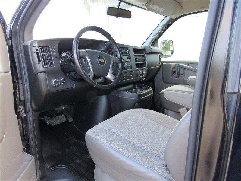 Used 2015 Chevrolet Express 2500 LT w/ LT Preferred Equipment Group RWD image 12