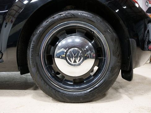 Used 2013 Volkswagen Beetle 2.5 image 7