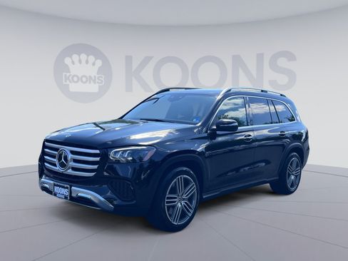 Used 2025 Mercedes-Benz GLS 450 4MATIC image 5