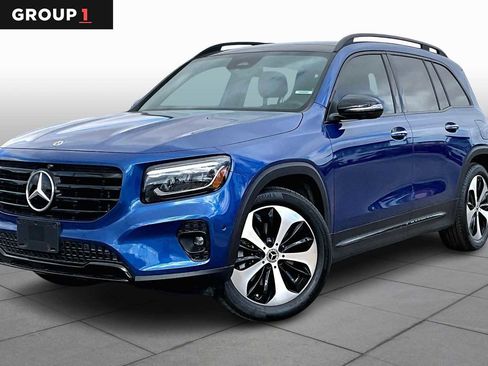 Used 2025 Mercedes-Benz GLB 250 image 1