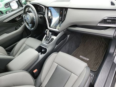 Certified 2025 Subaru Outback Onyx Edition AWD/4WD image 11
