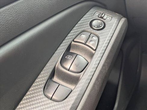 Used 2024 Nissan Altima 2.5 SV w/ SV Premium Package AWD/4WD image 12