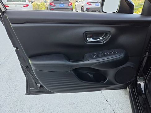 Used 2024 Honda HR-V LX image 24