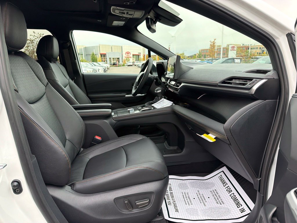 New 2026 Toyota Sienna XLE Woodland Edition AWD/4WD image 12