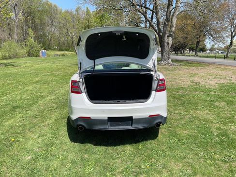 Used 2014 Ford Taurus SEL w/ Equipment Group 201A image 27