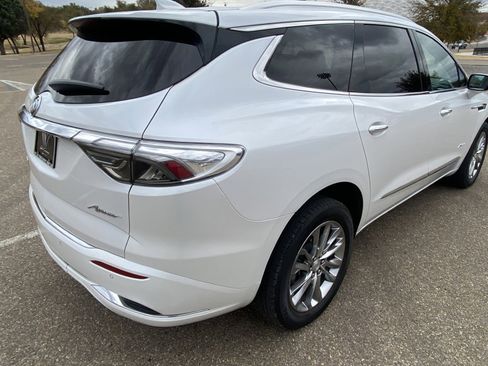 Used 2022 Buick Enclave Avenir w/ Avenir Technology Package image 8