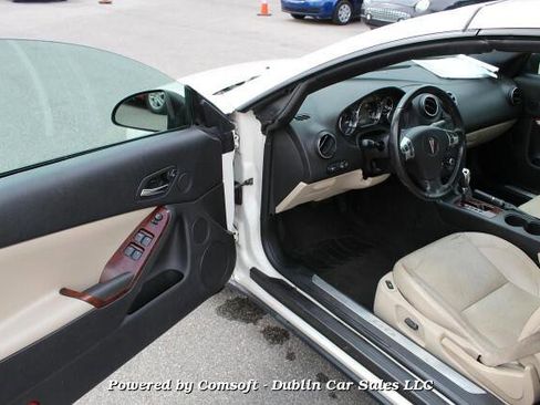 Used 2008 Pontiac G6 GT w/ Premium Package image 9