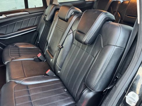 Used 2014 Mercedes-Benz GL 450 4MATIC image 19