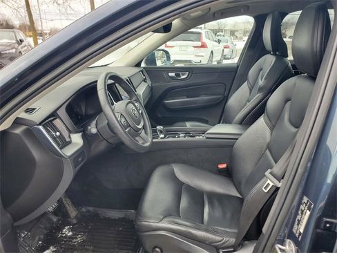 Used 2023 Volvo XC60 B5 Core w/ Climate Package image 14
