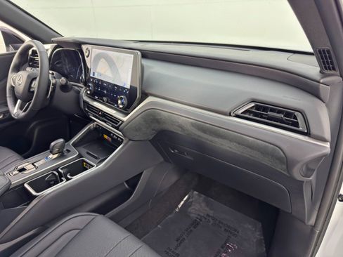 Used 2024 Lexus TX 500h AWD w/ Technology Package image 14