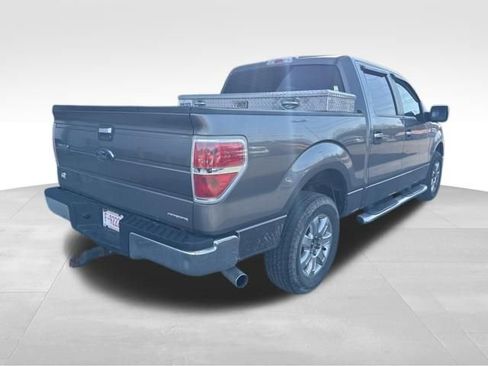 Used 2013 Ford F150 XLT w/ XLT Chrome Pkg image 2