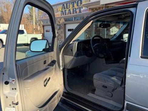 Used 2005 Chevrolet Tahoe LS w/ Preferred Equipment Group image 6