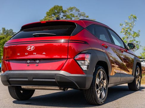Used 2024 Hyundai Kona SEL FWD image 7