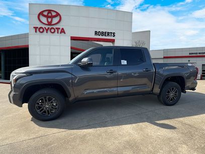 New 2025 Toyota Tundra SR5 w/ SR5 Convenience Package