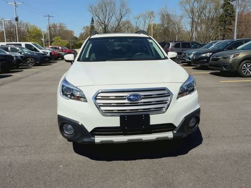 Used 2017 Subaru Outback 3.6R Limited image 2