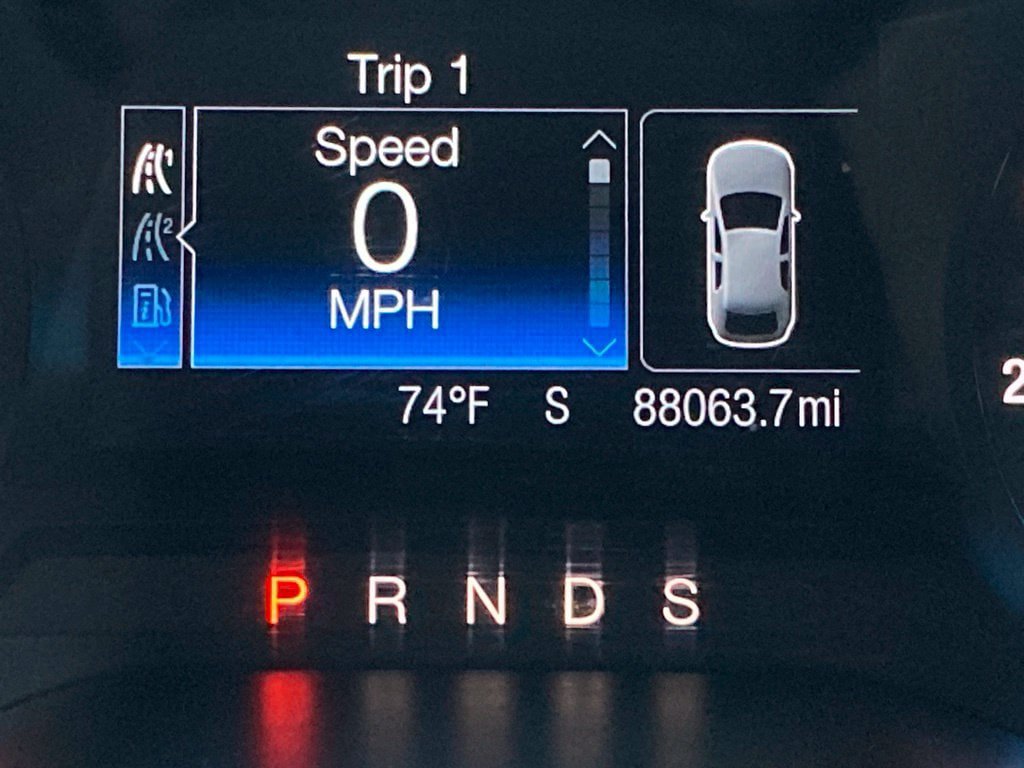 Used 2017 Ford Edge SE FWD image 14