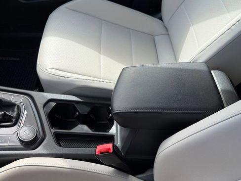 Used 2018 Volkswagen Tiguan SEL image 13