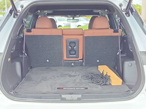 Used 2025 Mitsubishi Outlander SEL FWD image 7