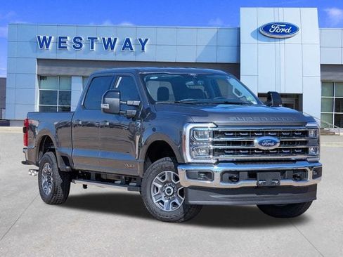 New 2026 Ford F250 Lariat w/ FX4 Off-Road Package image 31