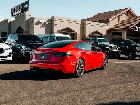 Used 2021 Tesla Model S Performance AWD/4WD image 7