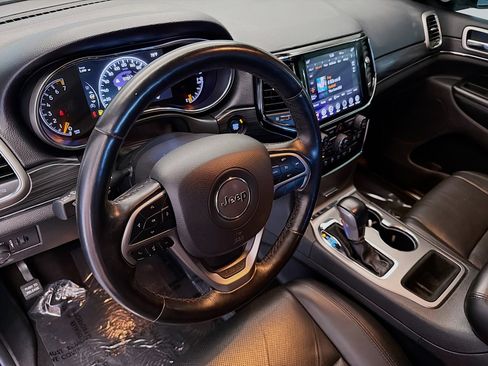 Used 2020 Jeep Grand Cherokee Limited w/ Luxury Group II image 7