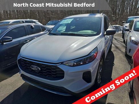 Used 2025 Ford Escape ST-Line image 1