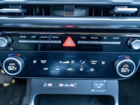 New 2026 Hyundai Ioniq 9 SE w/ Tow & Go Package image 41