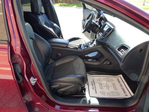 Used 2016 Chrysler 200 S FWD image 43