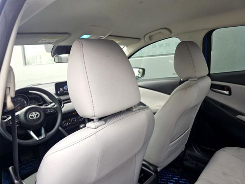 Used 2019 Toyota Yaris XLE image 26