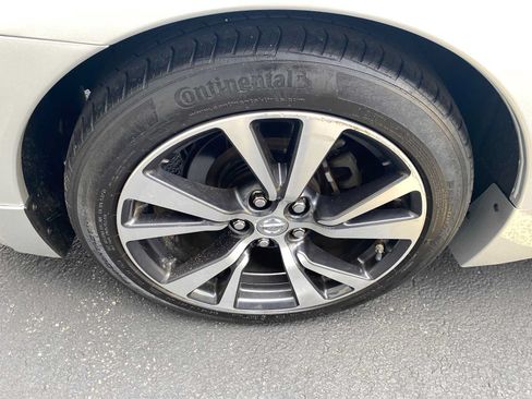 Used 2016 Nissan Maxima 3.5 SL FWD image 37