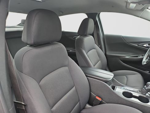 Used 2025 Chevrolet Malibu LT FWD image 18