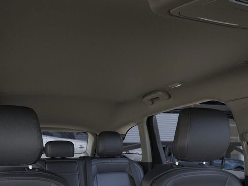 New 2026 Lincoln Nautilus Premier image 22