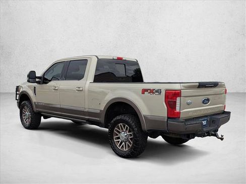 Used 2018 Ford F250 King Ranch w/ King Ranch Ultimate Package AWD/4WD image 7