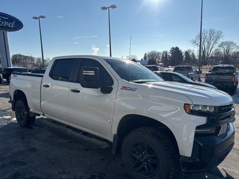 Used 2022 Chevrolet Silverado 1500 LT Trail Boss image 1