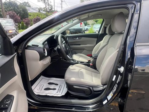 Used 2019 Kia Forte LXS FWD image 26