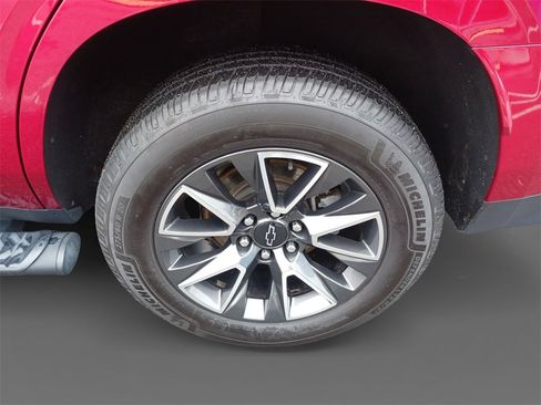 Used 2022 Chevrolet Tahoe Z71 w/ Luxury Package image 8