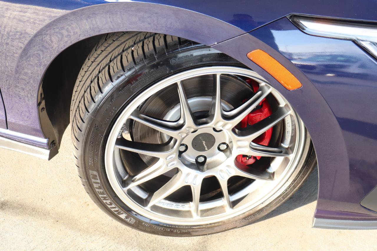 Used 2022 Volkswagen GTI SE FWD image 3