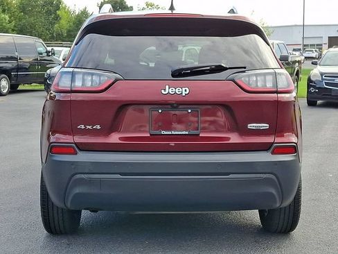 Used 2019 Jeep Cherokee Latitude Plus w/ Comfort/Convenience Group AWD/4WD image 8