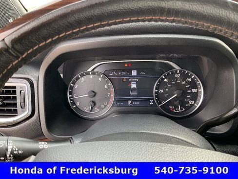 Used 2021 Nissan Titan Platinum Reserve w/ Moonroof Package AWD/4WD image 31