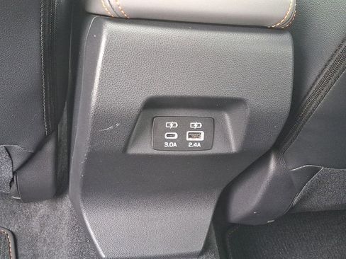 Used 2024 Subaru Crosstrek 2.5i Limited w/ Crosstrek Mirror Package AWD/4WD image 12