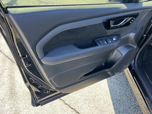 Certified 2025 Subaru Forester Touring image 10