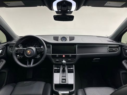 Used 2024 Porsche Macan GTS image 8