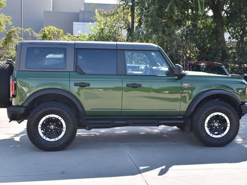 Certified 2023 Ford Bronco Badlands w/ Sasquatch Package AWD/4WD image 6
