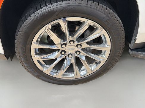 Used 2023 Cadillac Escalade Premium Luxury w/ LPO, Radiant Package AWD/4WD image 33