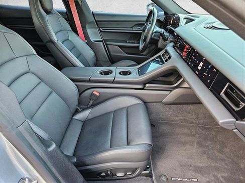 Used 2023 Porsche Taycan image 22